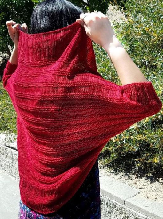 Простое вязаное болеро